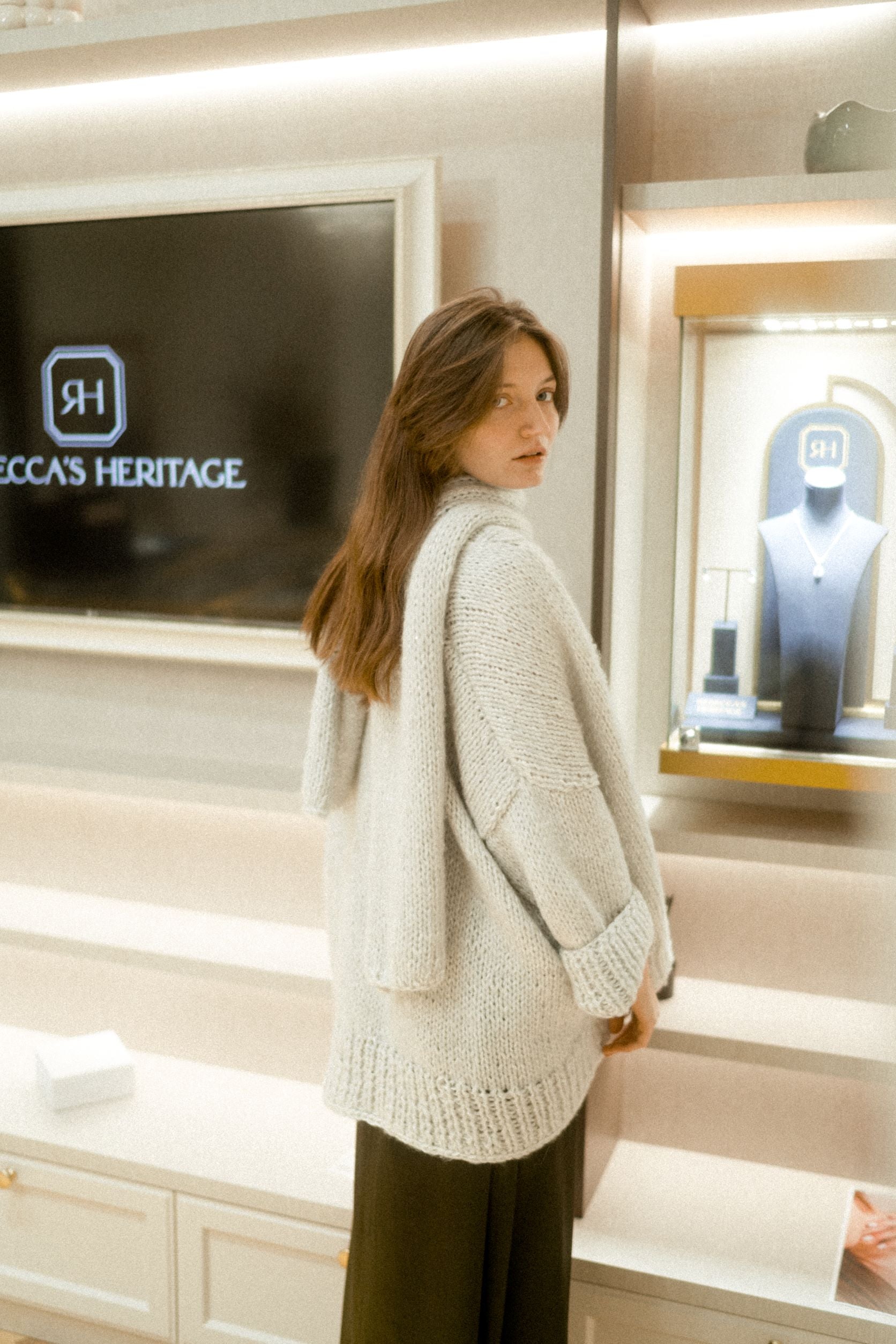 Wide scarf cardigan – AIRE
