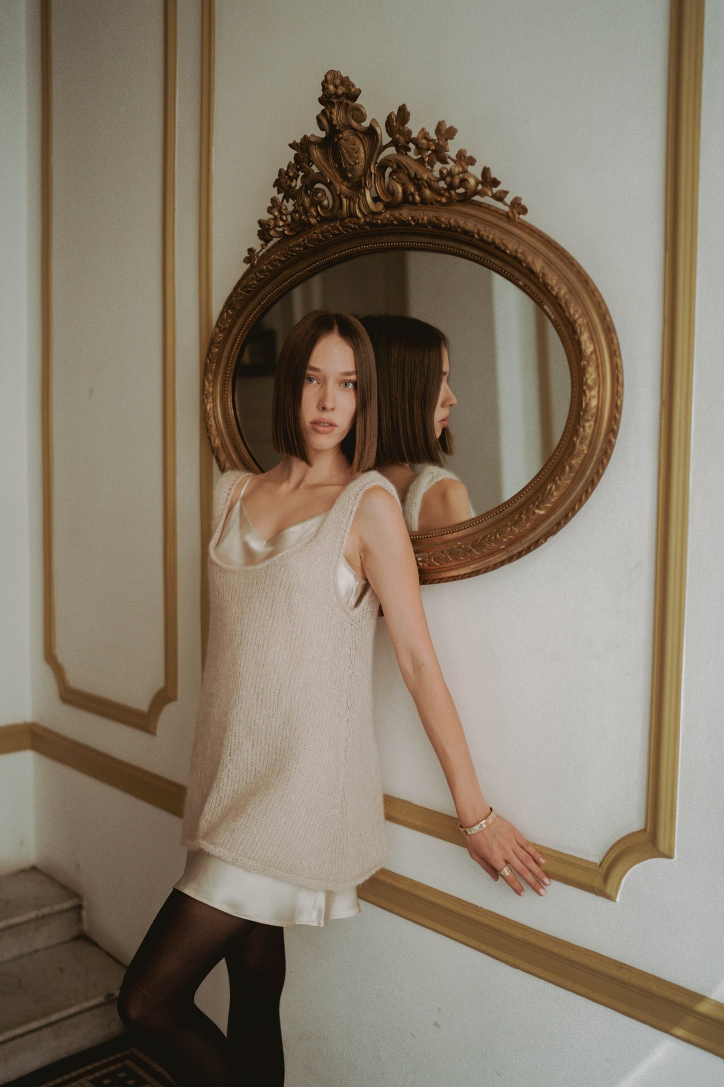 Relaxed sleeveless knit top blush