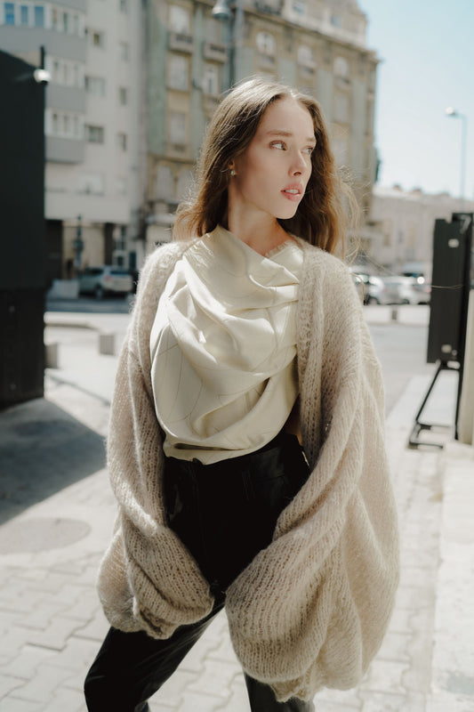 Latte Cardigan in Alpaca