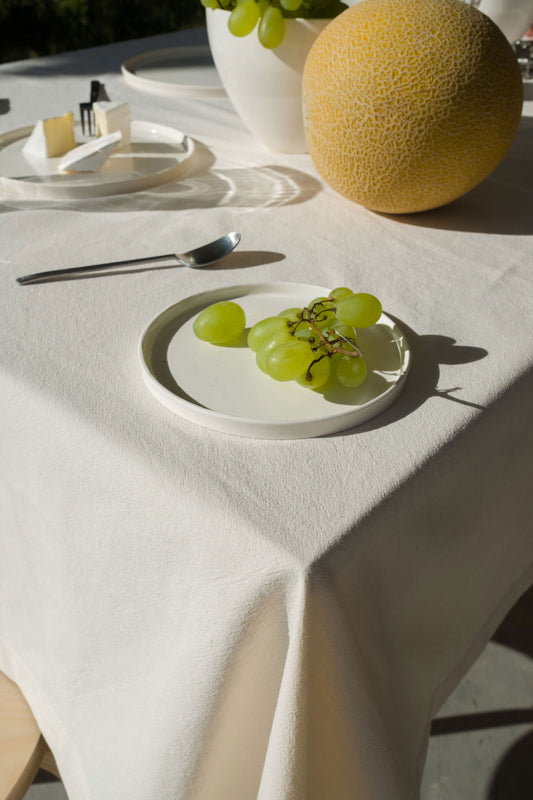 DeFlorian Tablecloth and napkins set in Natural Cotton